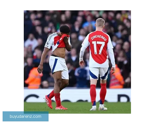 阿森纳遭曼城狂轰惨败战绩惨淡球迷震惊