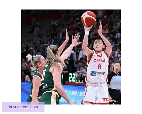 里昂女篮力克昂热女篮以72比67取得胜利收获宝贵三连胜